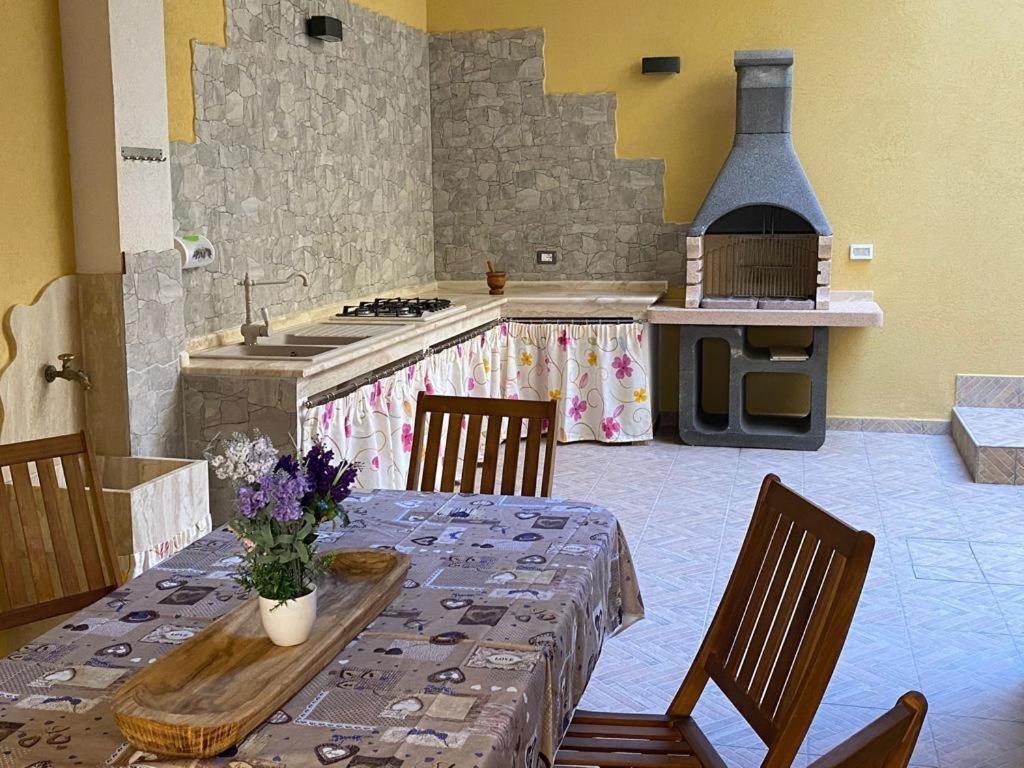 Villa Casa Martina Tre Fontane Exterior foto